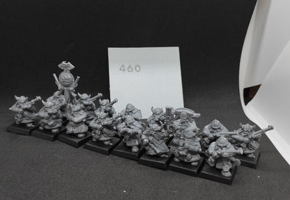(16) Dwarf with Rifle Thunderer Plastic Warhammer Fantasy Miniatures -1830-