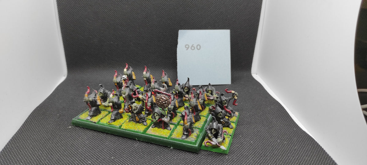 (23) Night Goblin Bow Battle for Skull Pass Orcs & Goblins Warhammer Fantasy Miniatures -1578-