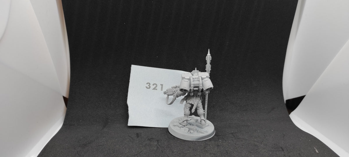 (1) Primaris Lieutenant Converted Space Marines Warhammer 40k -2251-