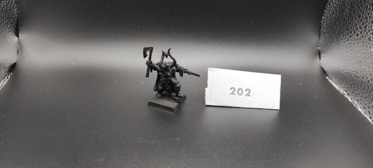 (1) Chaos Lord OOP Metal Warriors of Chaos Warhammer Fantasy Miniatures -2461-