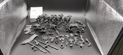 (5) Chaos Knights Warriors of Chaos Warhammer Fantasy Miniatures -2464-