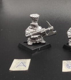(1) Dwarf Champion Warhammer Fantasy Miniatures -1094-