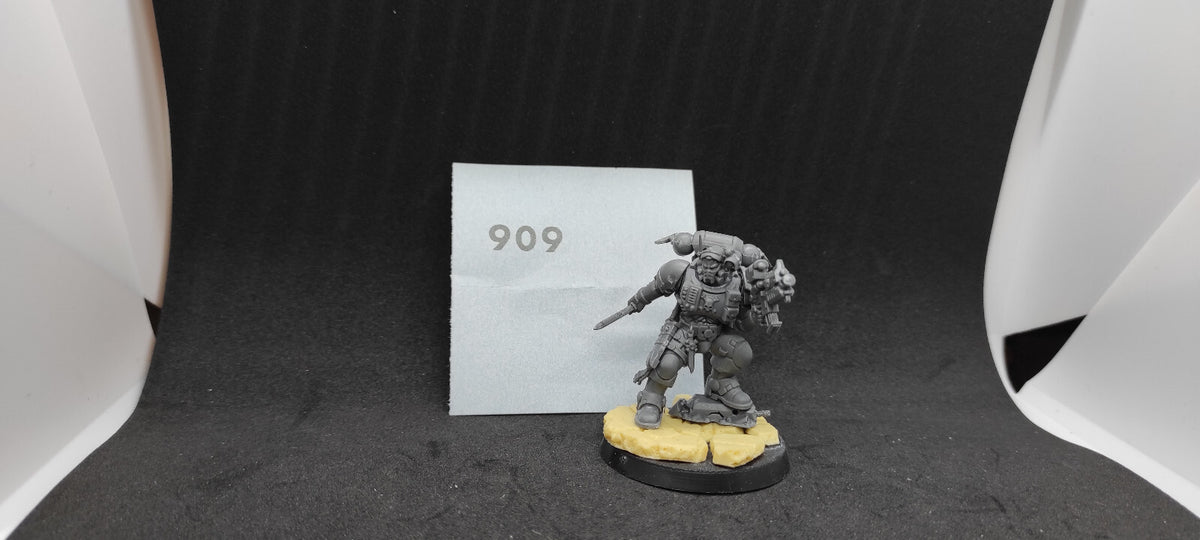 (1) Primaris Lieutenant in Phobos Armour Space Marines Warhammer 40k -2254-