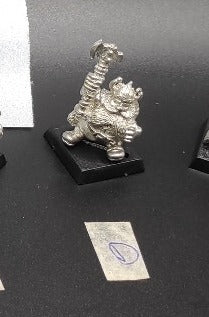 (1) Dwarf Commander Warhammer Fantasy Miniatures -1097-