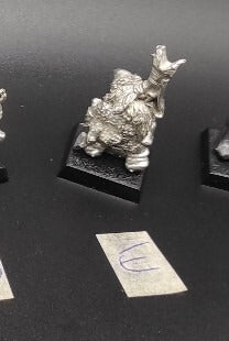 (1) Dwarf Horn Warhammer Fantasy Miniatures -1098-