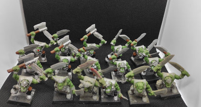 (16) Orcs Boys Boyz Orcs & Goblins Warhammer Fantasy Miniatures -1585-