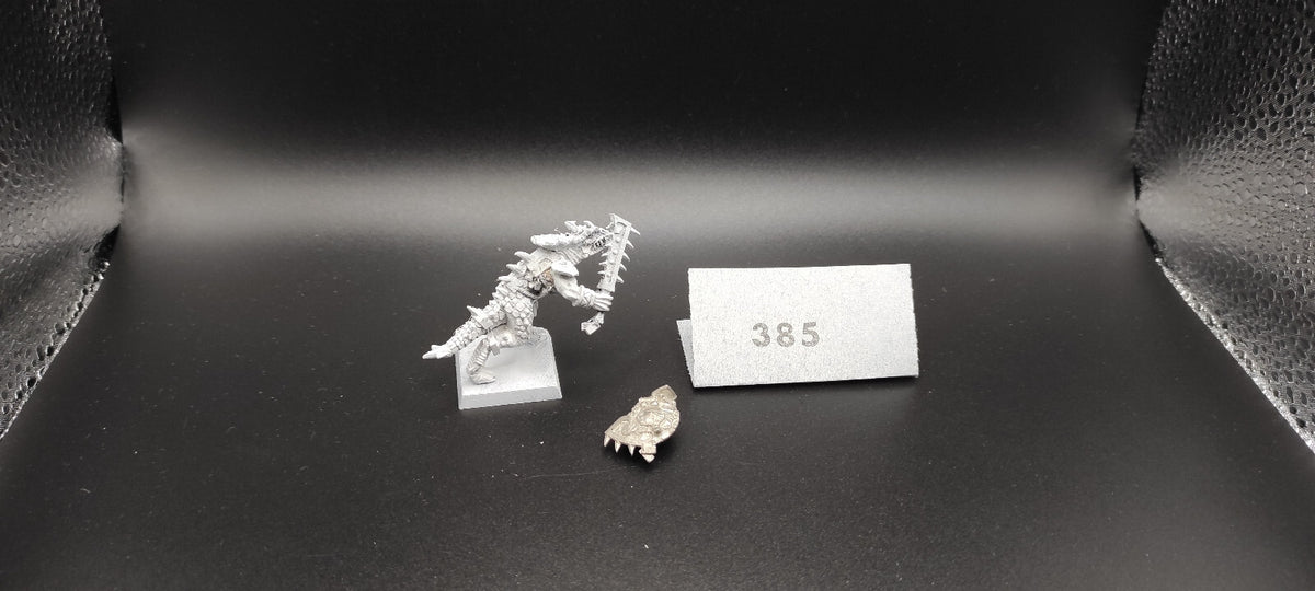 (1) Saurus Oldblood Scar-Veteran Hero METAL Lizardmen Warhammer Fantasy Miniatures -1049-