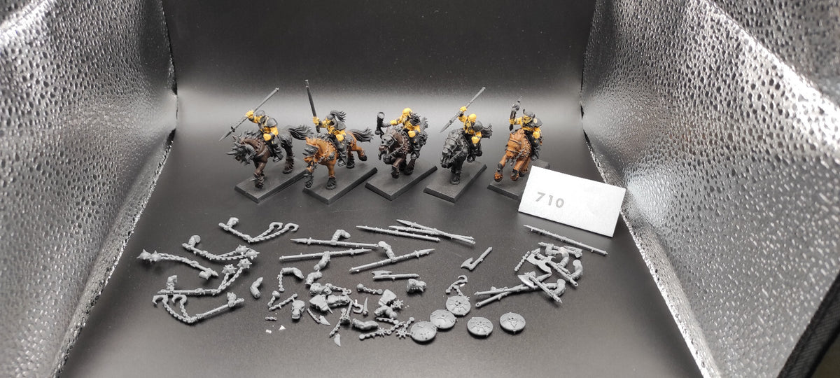 (5) Marauder Horsemen Warriors of Chaos Warhammer Fantasy Miniatures -2471-