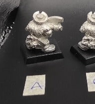 (1) Dwarf Clansmen Axe Warhammer Fantasy Miniatures -1100-