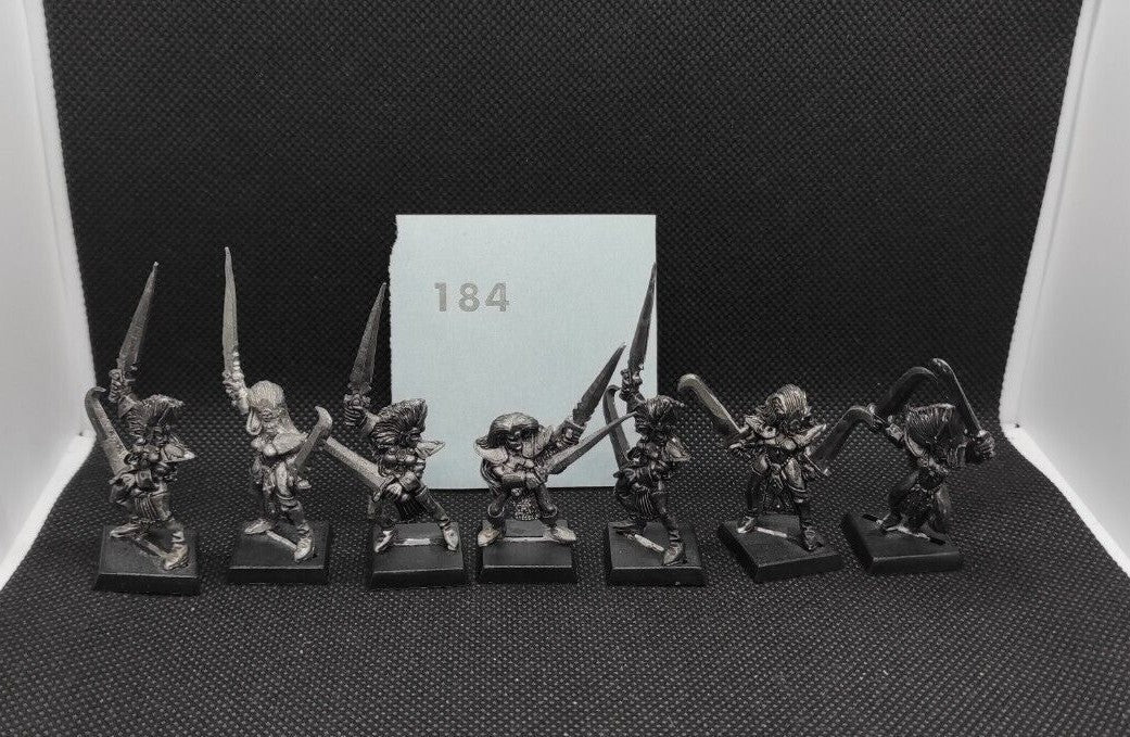 (7) Witches Metal OOP Dark Elves Warhammer Fantasy Miniatures -1676-