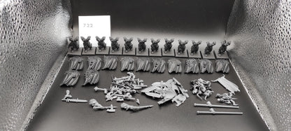 (12) Chaos Warriors Warhammer Fantasy Miniatures -2474-