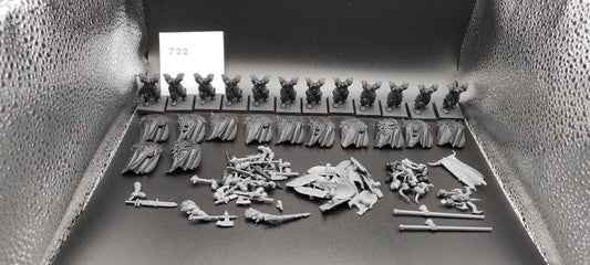 (12) Chaos Warriors Warhammer Fantasy Miniatures -2474-