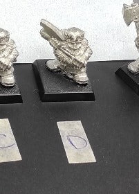 (1) Dwarf Clansmen Axe Warhammer Fantasy Miniatures -1103-