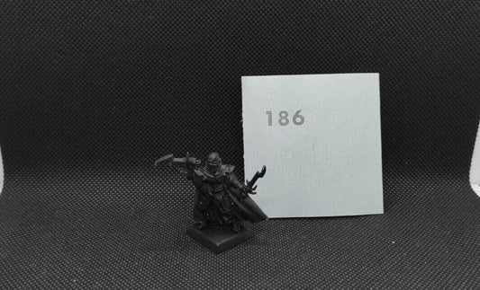 (1) Assassin Metal OOP Dark Elves Warhammer Fantasy Miniatures -1678-