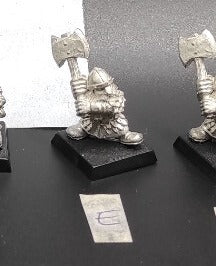 (1) Dwarf Clansmen Axe Warhammer Fantasy Miniatures -1104-