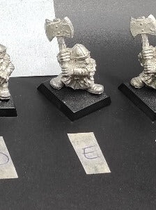 (1) Dwarf Clansmen Axe Warhammer Fantasy Miniatures -1104-
