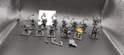 (12) Chaos Marauders Warriors of Chaos Warhammer Fantasy Miniatures -2477-