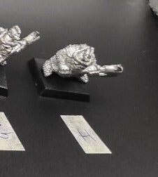 (1) Dwarf Clansmen Axe Warhammer Fantasy Miniatures -1107-