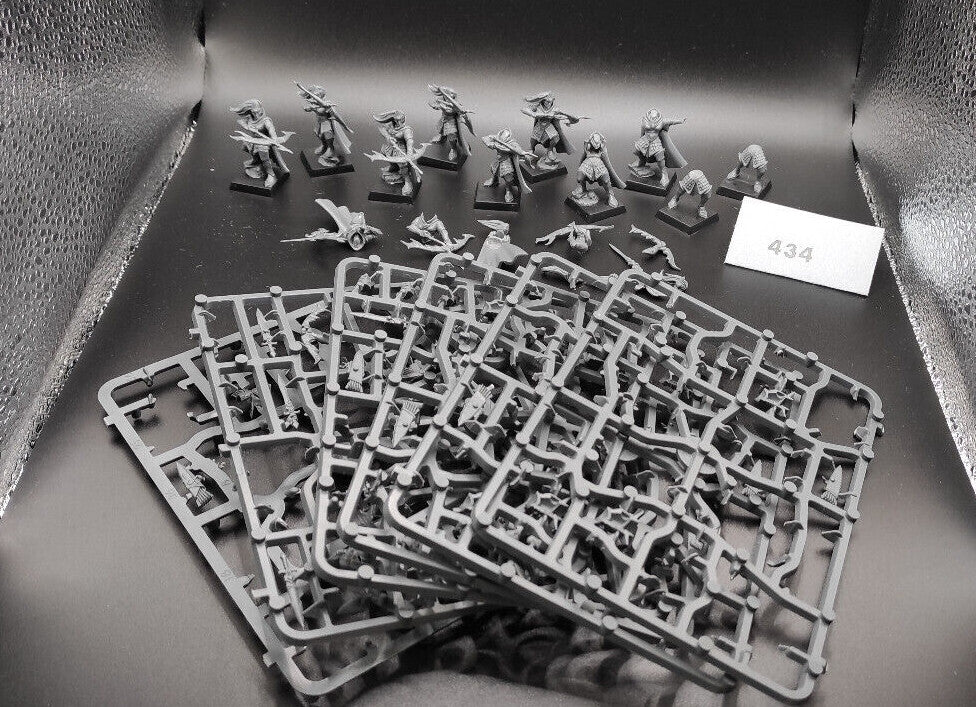 (10) Sisters of Avelorn High Elves Warhammer Fantasy Miniatures -2334-
