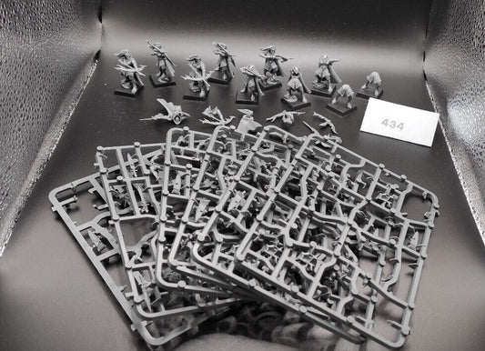(10) Sisters of Avelorn High Elves Warhammer Fantasy Miniatures -2334-