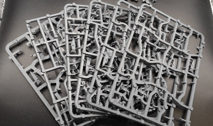 (10) Sisters of Avelorn High Elves Warhammer Fantasy Miniatures -2334-