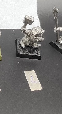 (1) Dwarf Clansmen Hammer Warhammer Fantasy Miniatures -1111-