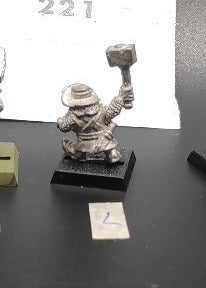 (1) Dwarf Clansmen Hammer Warhammer Fantasy Miniatures -1111-
