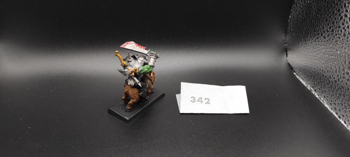 (1) Orc Boss on Boar PLASTIC Orcs & Goblins Warhammer Fantasy Miniatures -1592-