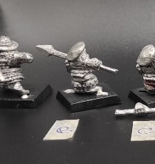 (1) Dwarf with Spear Warhammer Fantasy Miniatures -1117-