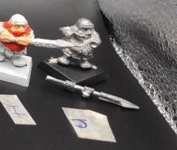 (1) Dwarf with Spear Warhammer Fantasy Miniatures -1125-