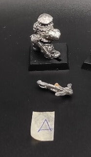 (1) Dwarf with Crossbow Warhammer Fantasy Miniatures -1126-
