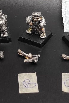 (1) Dwarf with Crossbow Warhammer Fantasy Miniatures -1127-