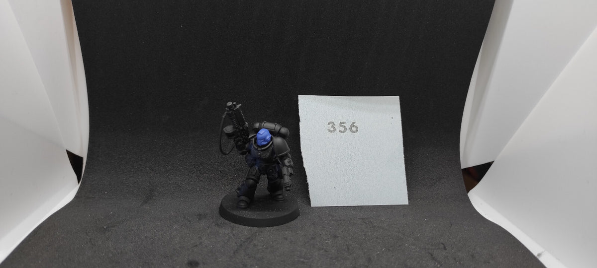 (1) Primaris Lieutenant Space Marines Warhammer 40k -2270-