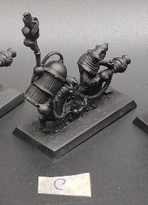 (1) Warpfire Thrower Skaven Warhammer Fantasy Miniatures -1489-