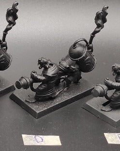(1) Warpfire Thrower Skaven Warhammer Fantasy Miniatures -1490-