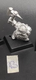 (1) Dwarf Iron Breakers Warhammer Fantasy Miniatures -1134-