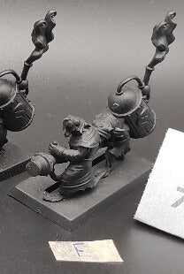 (1) Warpfire Thrower Skaven Warhammer Fantasy Miniatures -1491-