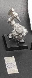 (1) Dwarf Iron Breakers Warhammer Fantasy Miniatures -1136-