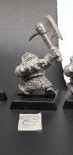 (1) Dwarf Iron Breakers Warhammer Fantasy Miniatures -1137-