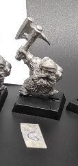 (1) Dwarf Iron Breakers Warhammer Fantasy Miniatures -1139-