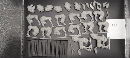 (8) Silver Helms High Elves Warhammer Fantasy Miniatures -2367-
