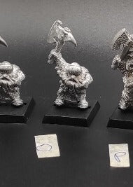 (1) Dwarf Iron Breakers Warhammer Fantasy Miniatures -1147-