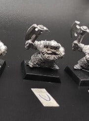 (1) Dwarf Iron Breakers Warhammer Fantasy Miniatures -1153-