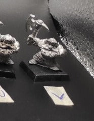 (1) Dwarf Iron Breakers Warhammer Fantasy Miniatures -1154-