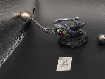 (1) Goblin Fanatic Metal Orcs & Goblins Warhammer Fantasy Miniatures -1623-