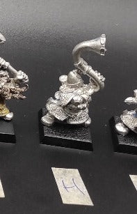 (1) Dwarf Hammerers Musician Warhammer Fantasy Miniatures -1162-