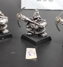(1) Dwarf Miners Warhammer Fantasy Miniatures -1165-