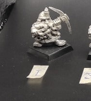 (1) Dwarf Miners Warhammer Fantasy Miniatures -1170-