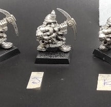 (1) Dwarf Miners Warhammer Fantasy Miniatures -1171-