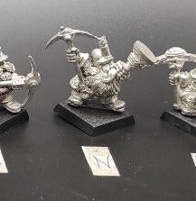 (1) Dwarf Miners Musician Warhammer Fantasy Miniatures -1175-
